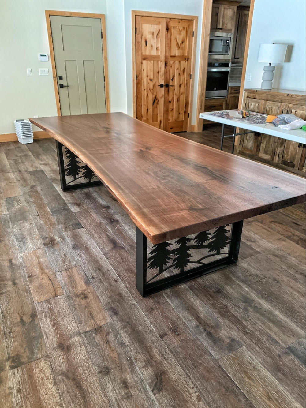 Redpoint Woodworks A Large Dining Table for a Client’s Home in the Mountains